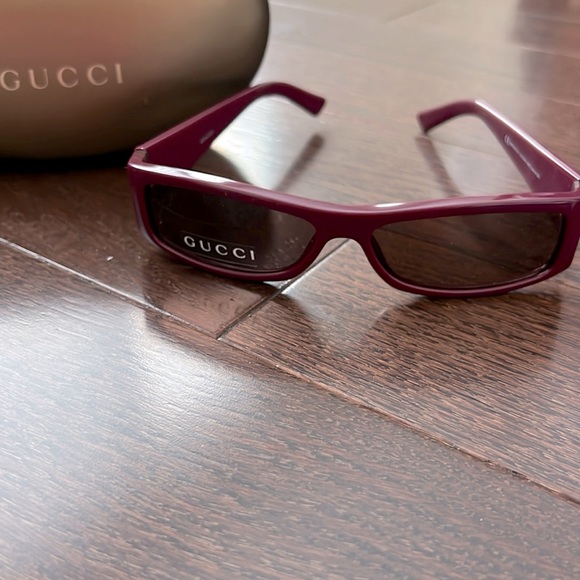 Gucci Sunglasses - Picture 1 of 5